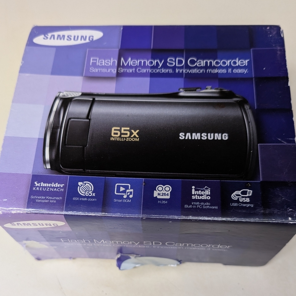 Samsung 65x Intelli-Zoom Camcorder
